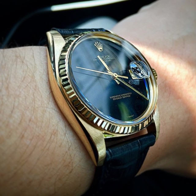 Congratulations to follower @Andy.tian who recently replaced the plexi on his '78 Datejust and had a polish at a Rolex Service Centre (which necessitates removing the movement). Whatever it cost Andy, it was worth it. This is one hot 36 year old right here. ️