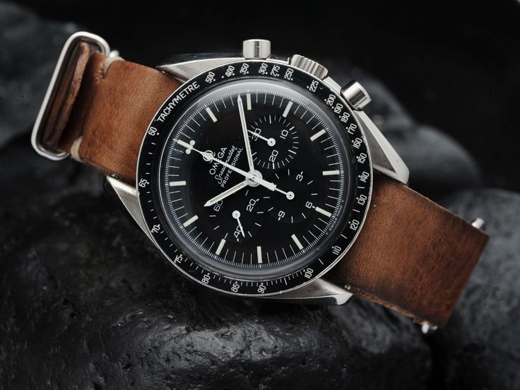 Omega speedmaster leather nato hotsell