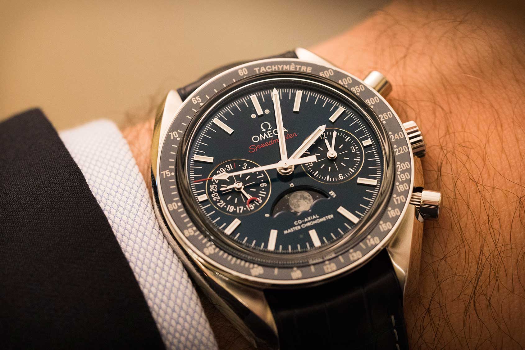 omega speedmaster moonphase chronograph master chronometer