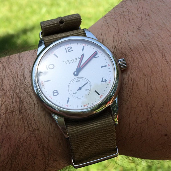 Nomos club best sale automatic review