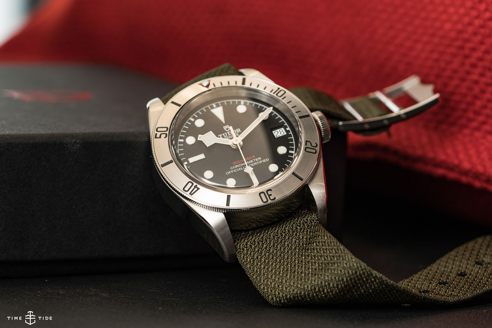 Tudor bay. Tudor Black Bay Steel. Tudor Black Bay Chrono. Tudor Black Bay Pro. Tudor 79239b.