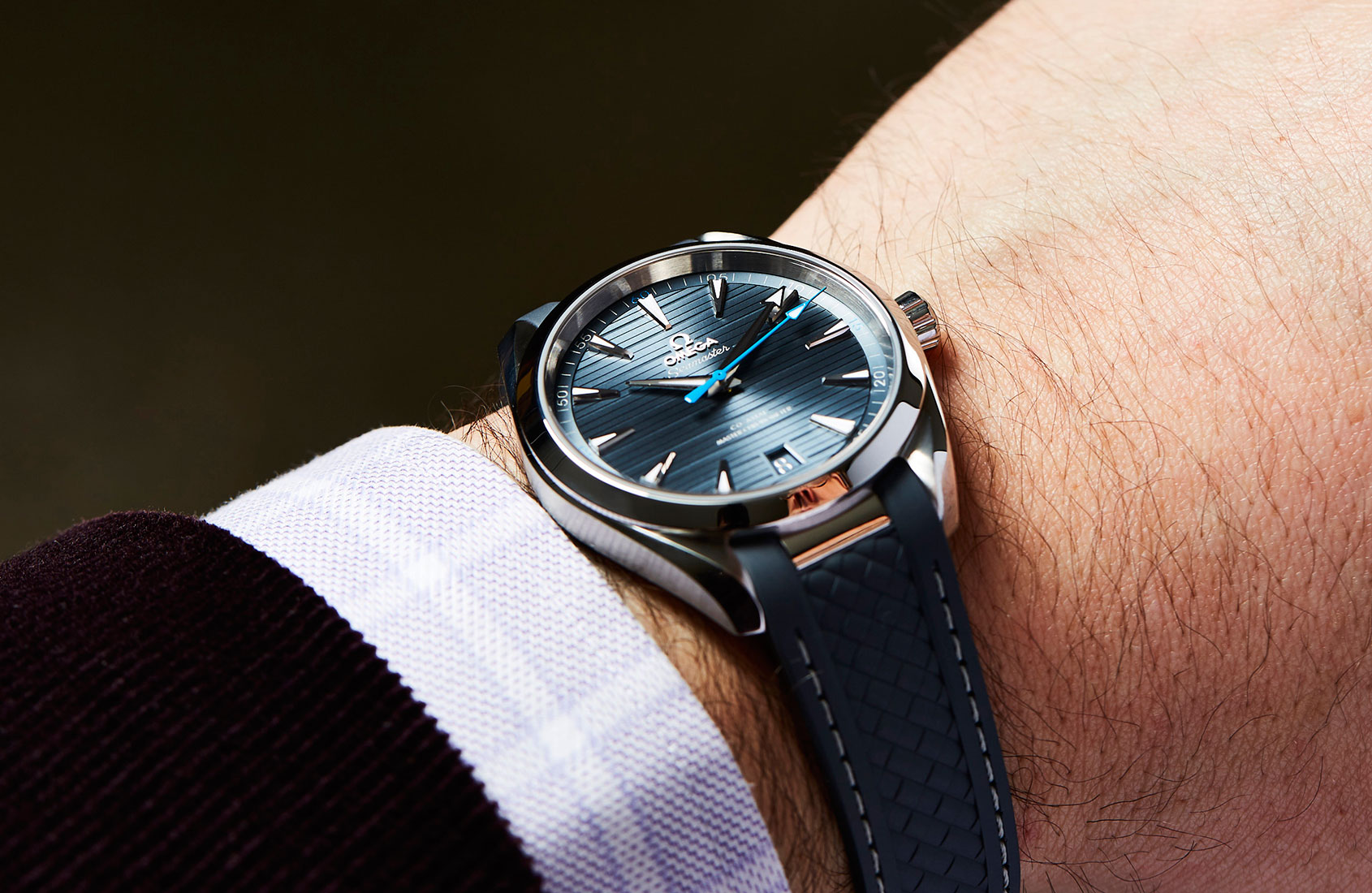 omega aqua terra wrist shot