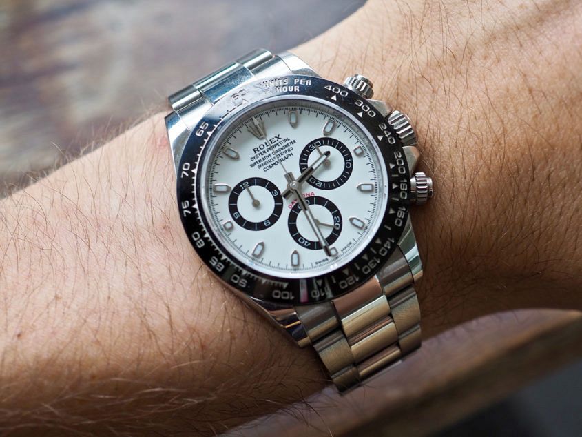 SPOTTED BY AG: Dispatch 15, December 17 – Holiday watchspotting edition