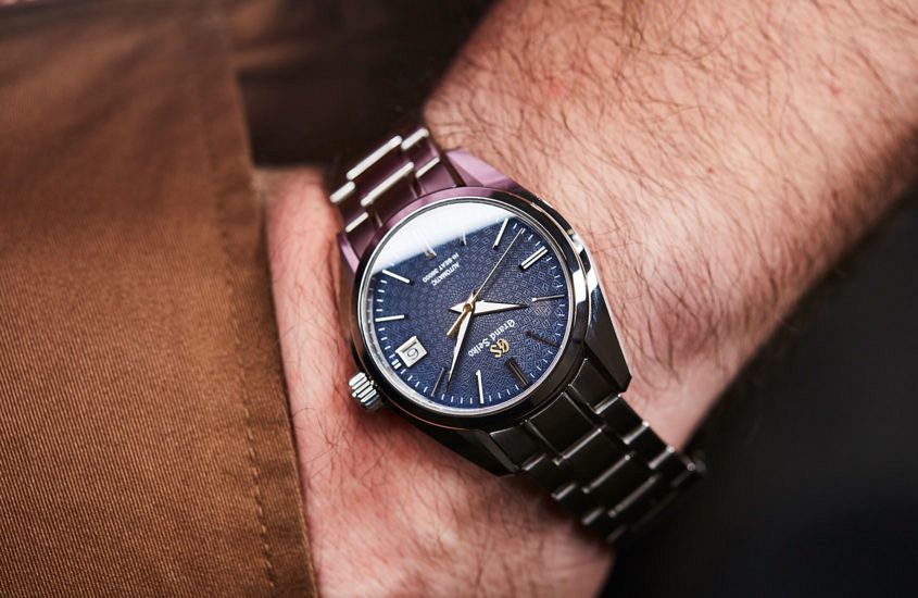 Grand Seiko SBGH267 on the wrist. 