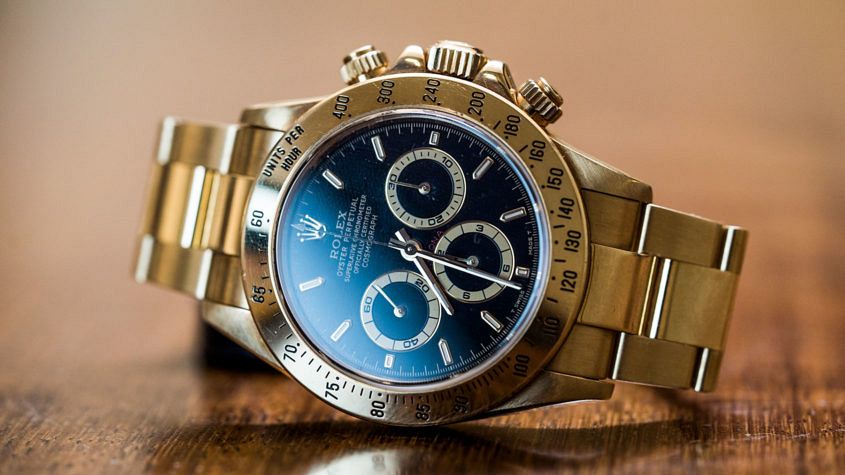 Watching Movies: Russell Crowe's Special Omega Speedmaster In