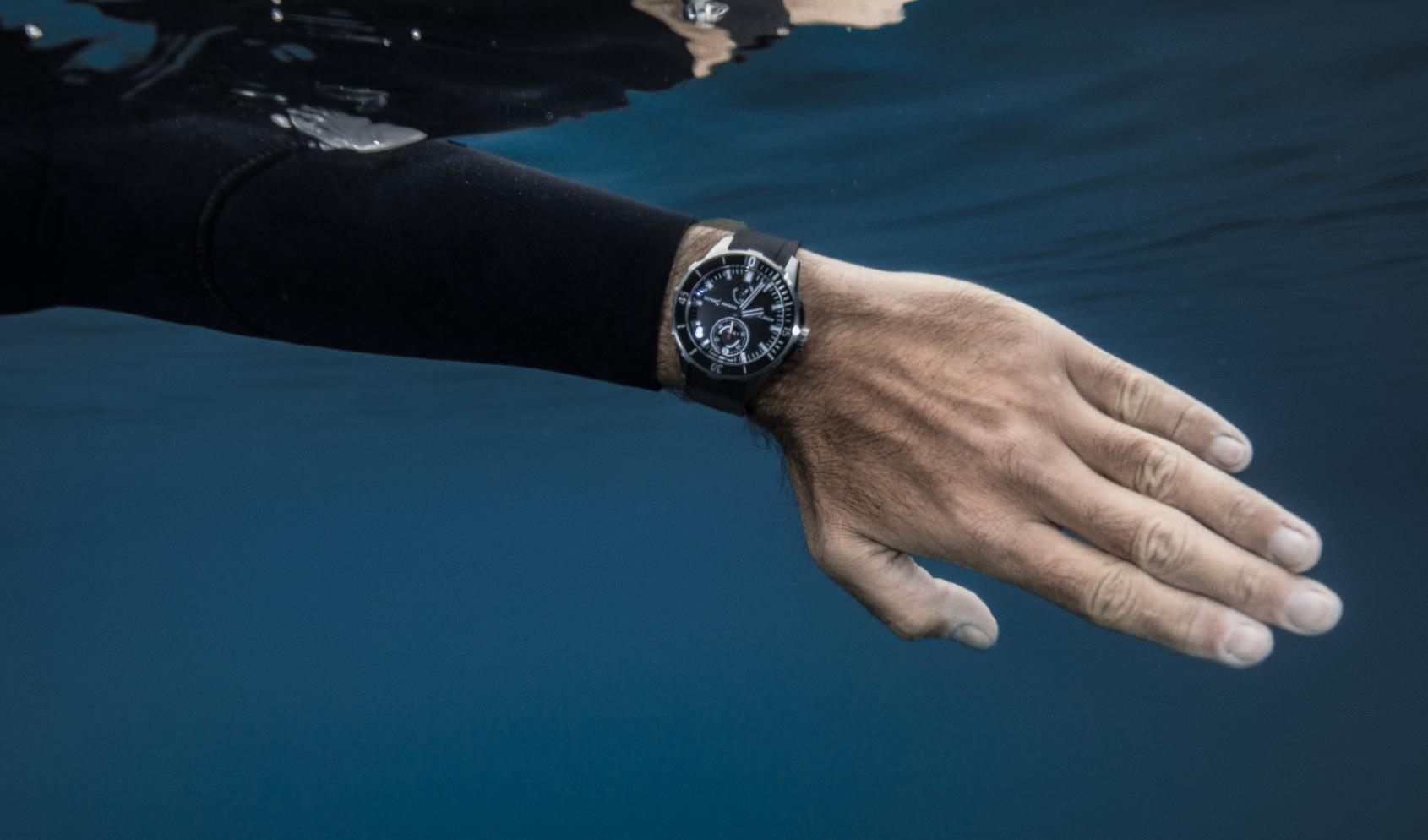 INTRODUCING The Ulysse Nardin Diver Chronometer streamlined and