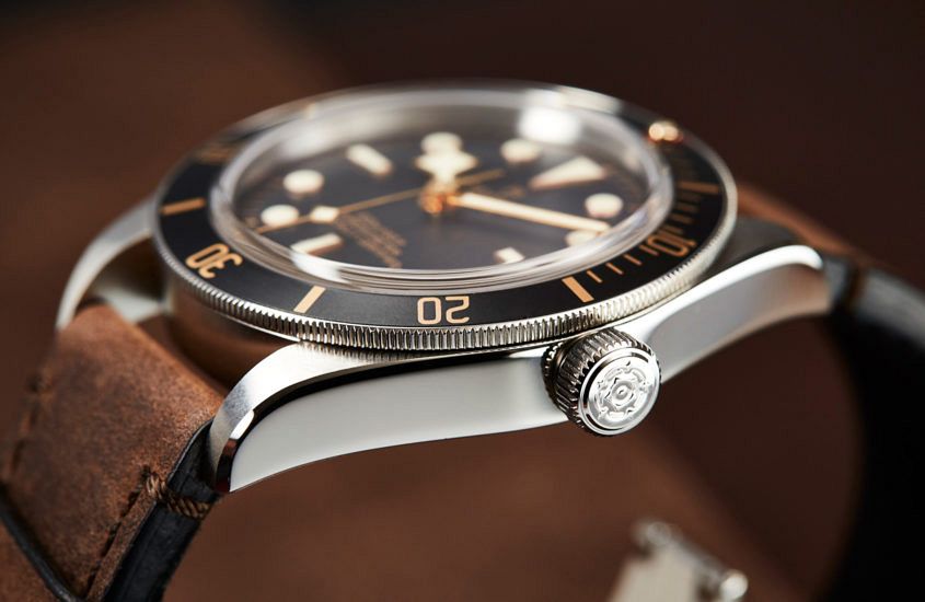 Tudor black hotsell bay 58 red