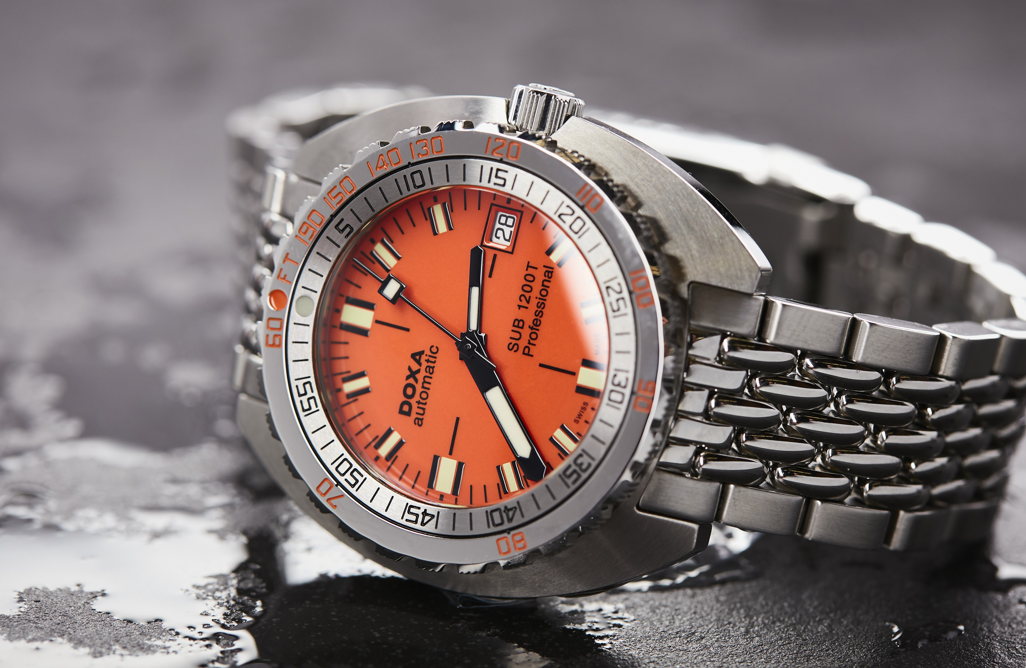 In Depth Review of the Limited Edition Doxa SUB 1200T