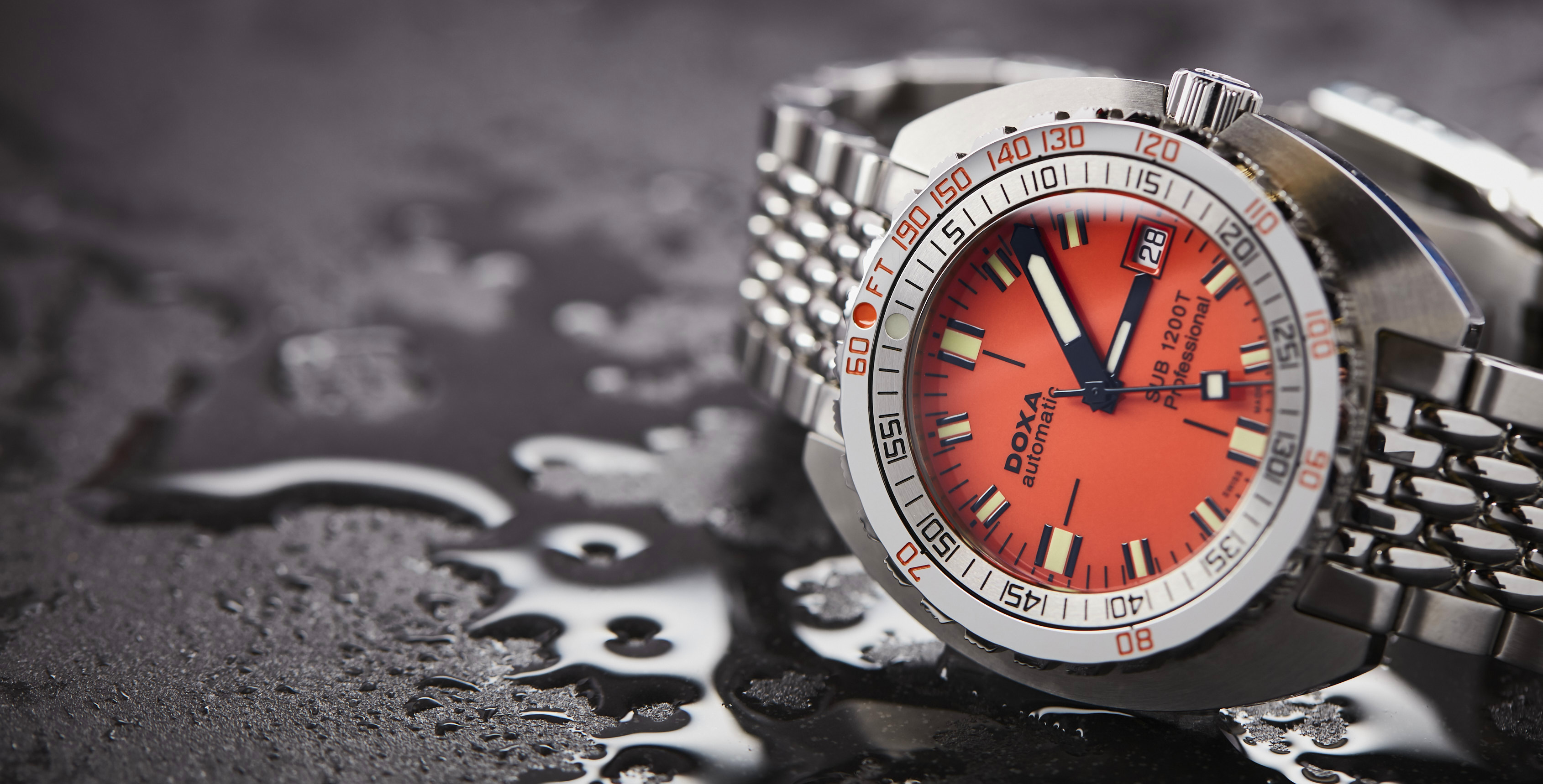 Doxa Revitalise the Sub 300β with Steel and Ceramic Collection - Oracle Time