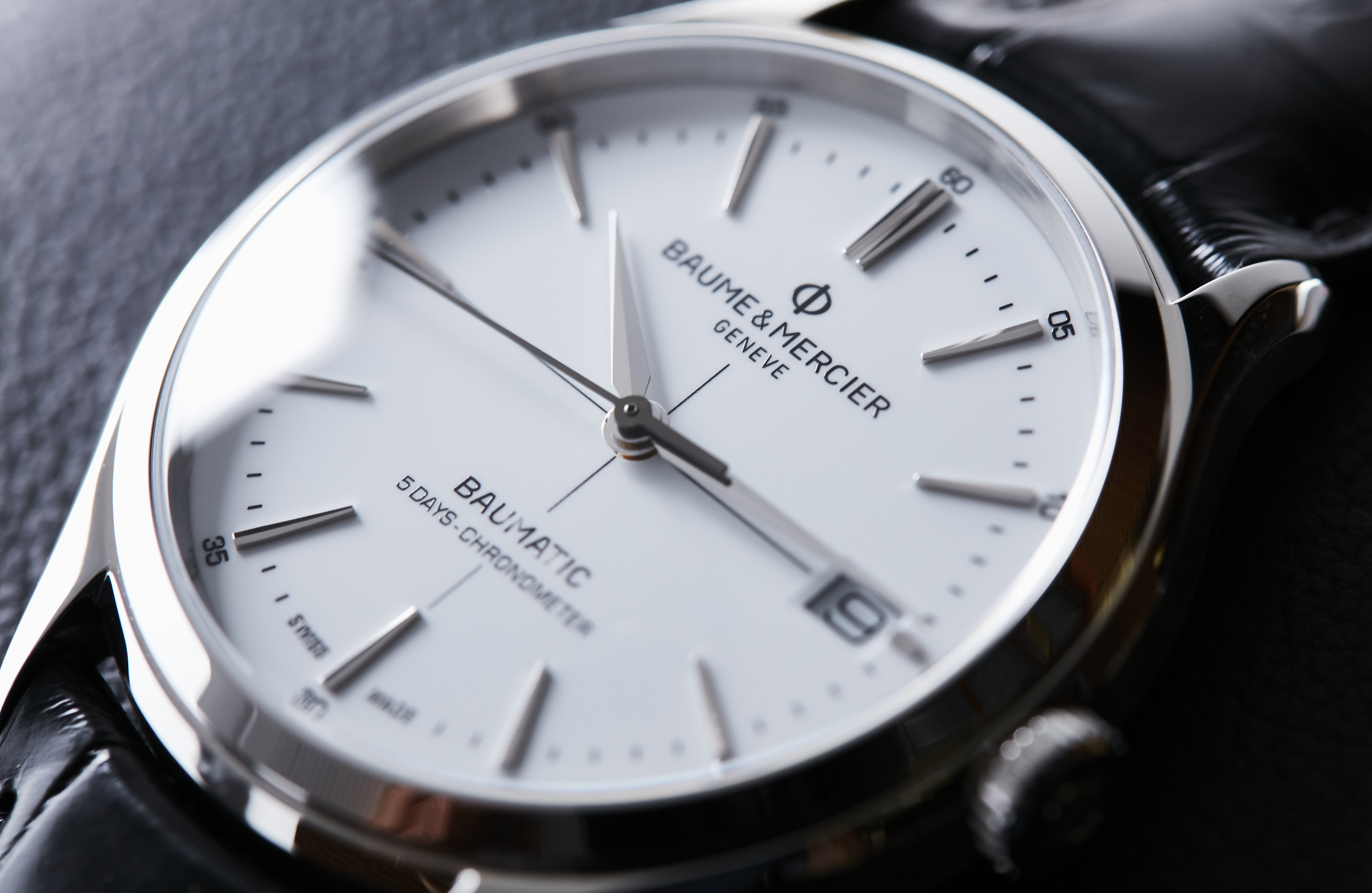 the Baume & Mercier Clifton Baumatic white dial