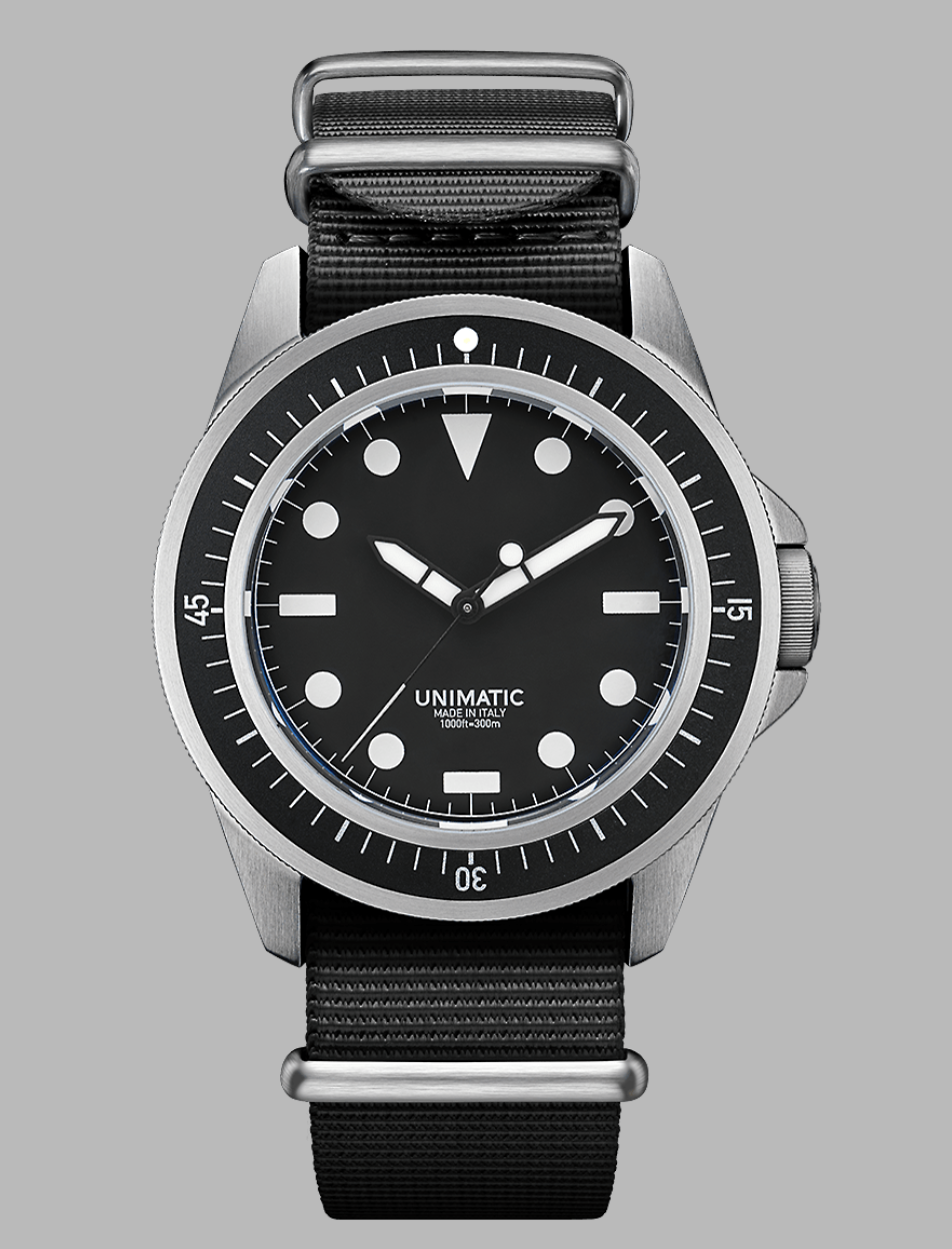 Collaboration Co-Branded Timepieces : Huckberry x Unimatic U4S-HG Watch