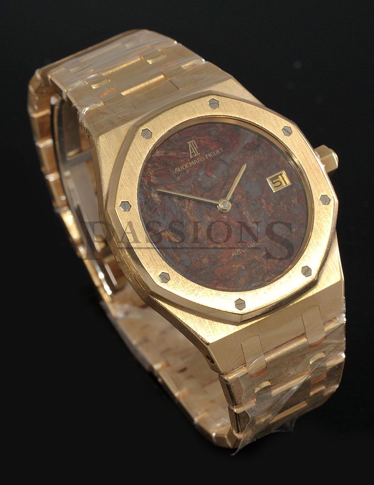 The liquid depth of Audemars Piguet s Royal Oak Jumbo Extra Thin