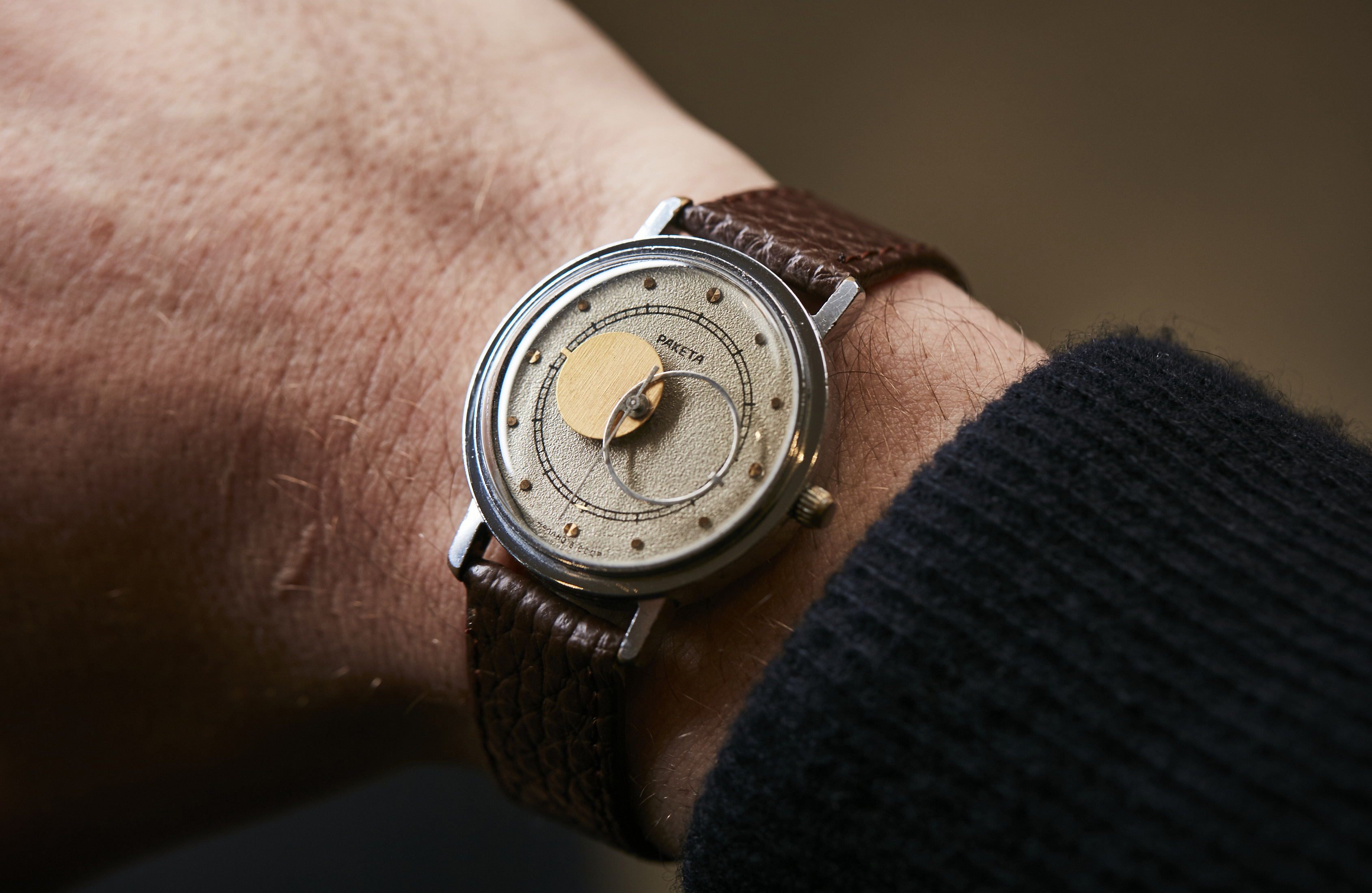 Aleksandr Nesterenko pays tribute to the man that once changed the entire  perception of the universe, and of time with the reissue of the Soviet-made Copernicus  Watch - Global Design News