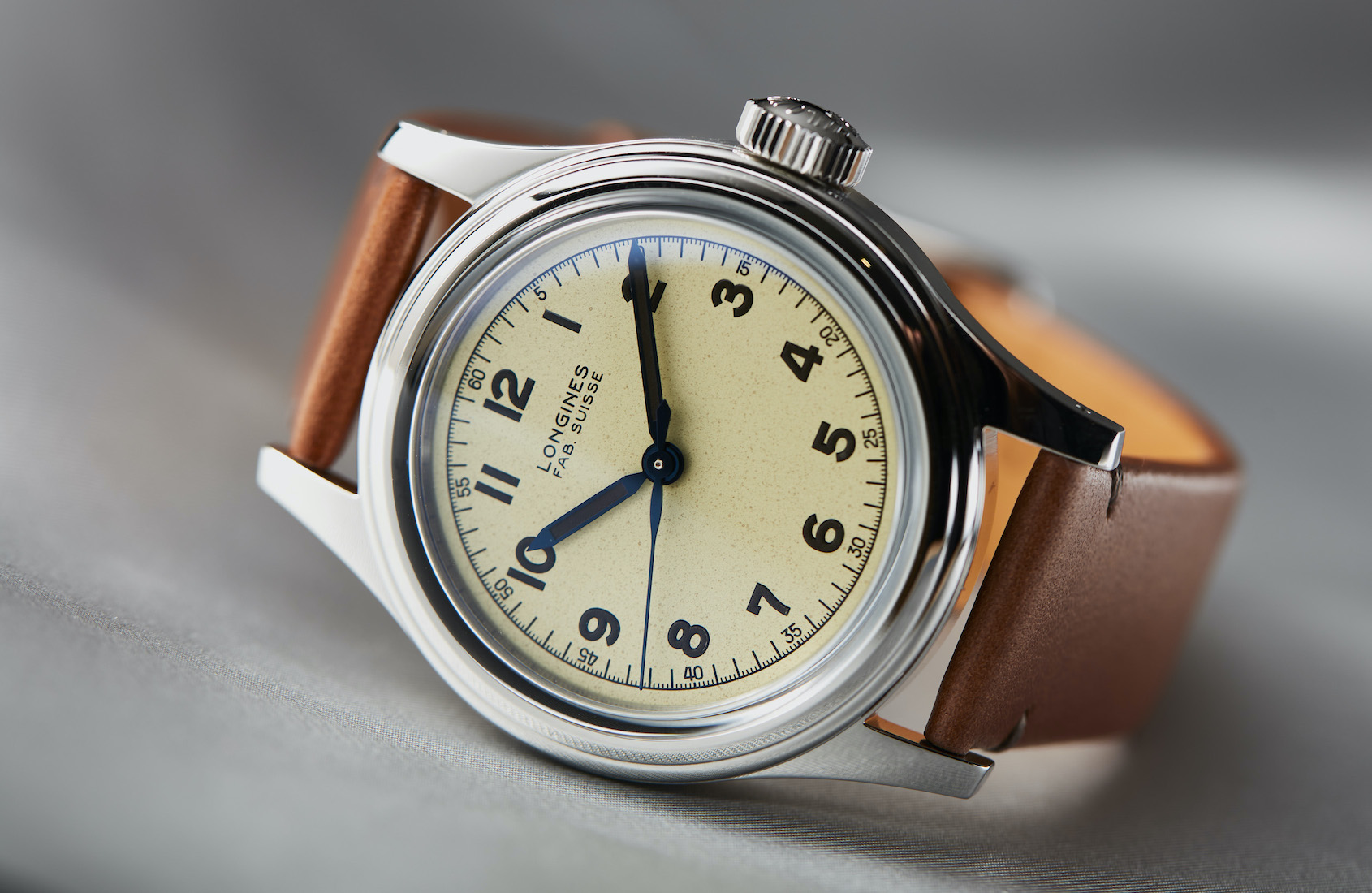 HANDS ON The Longines Heritage Military Marine Nationale