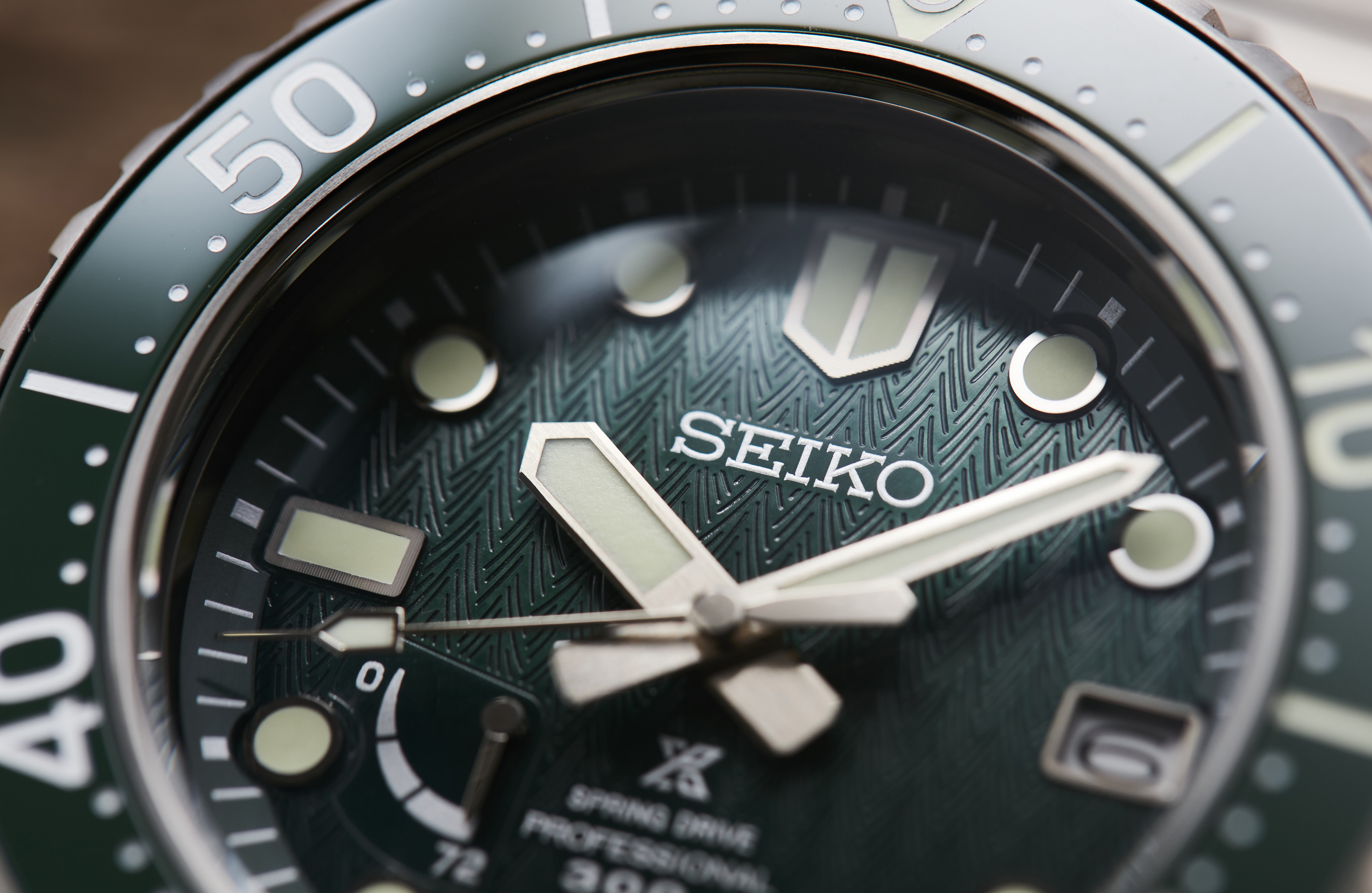 The Seiko Prospex SNR045J is like a Rolex Hulk Submariner on