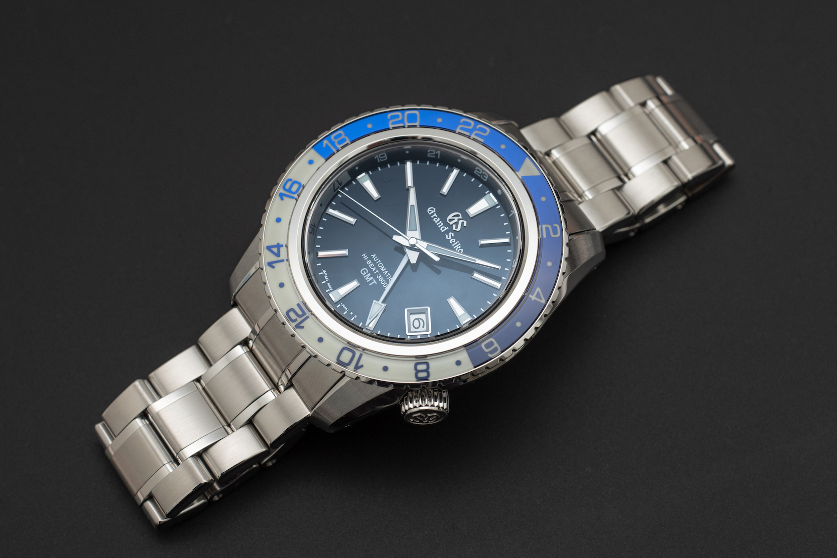 VIDEO: The Grand Seiko Hi-Beat GMT SBGJ237 & SBGJ239