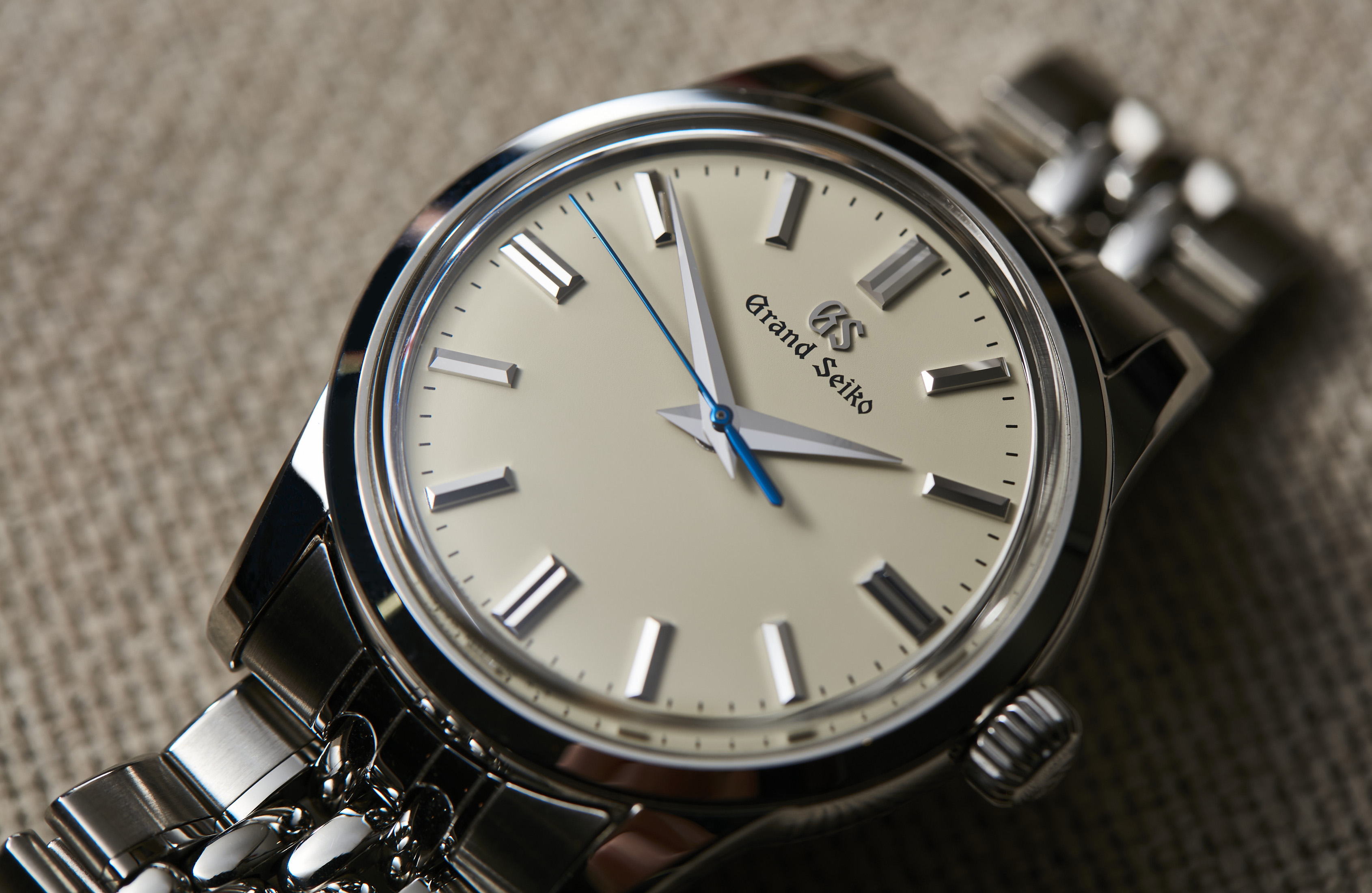 Introducir 80+ imagen grand seiko sbgw235 review