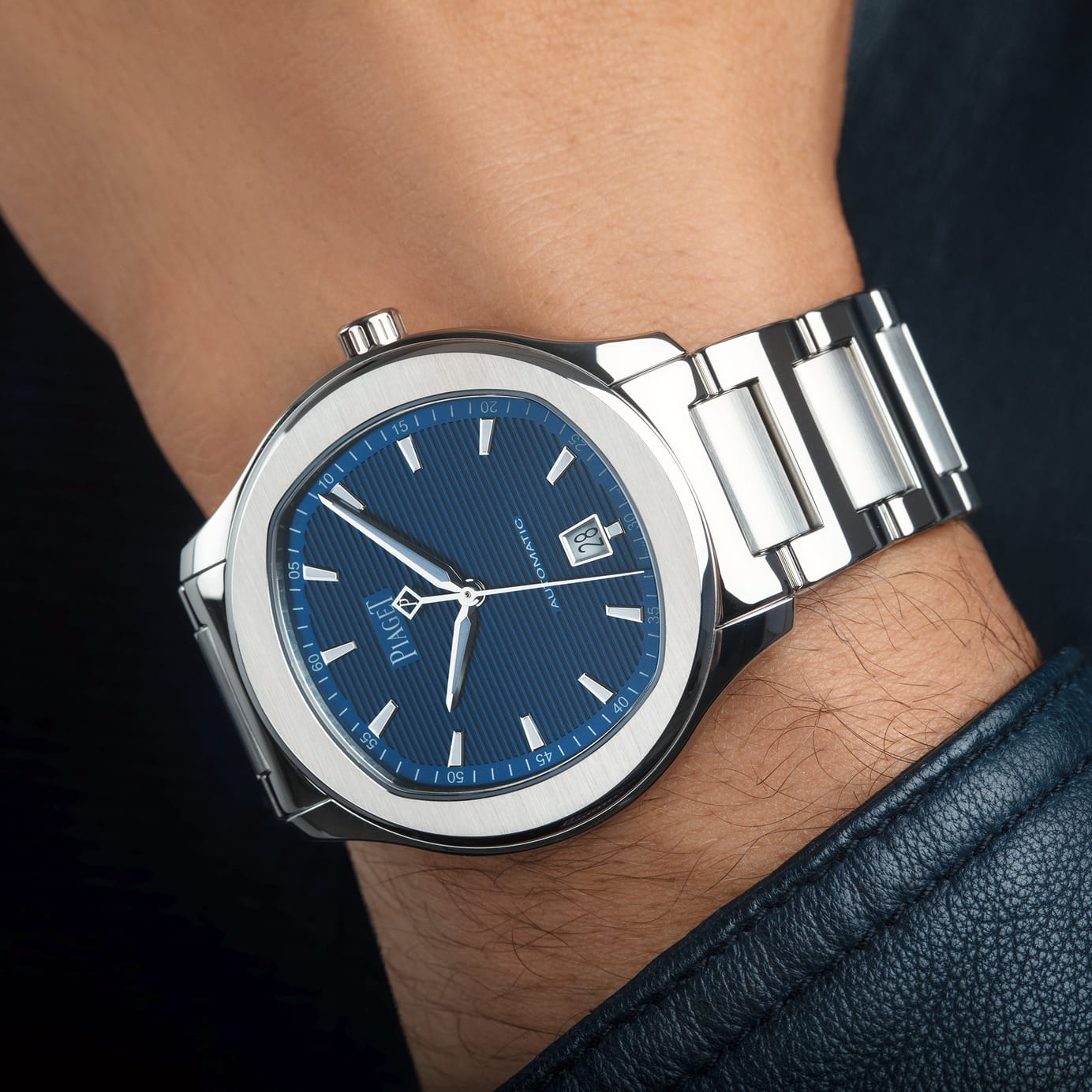 Ten Watches That Wear Smaller Than Their Case Diameters