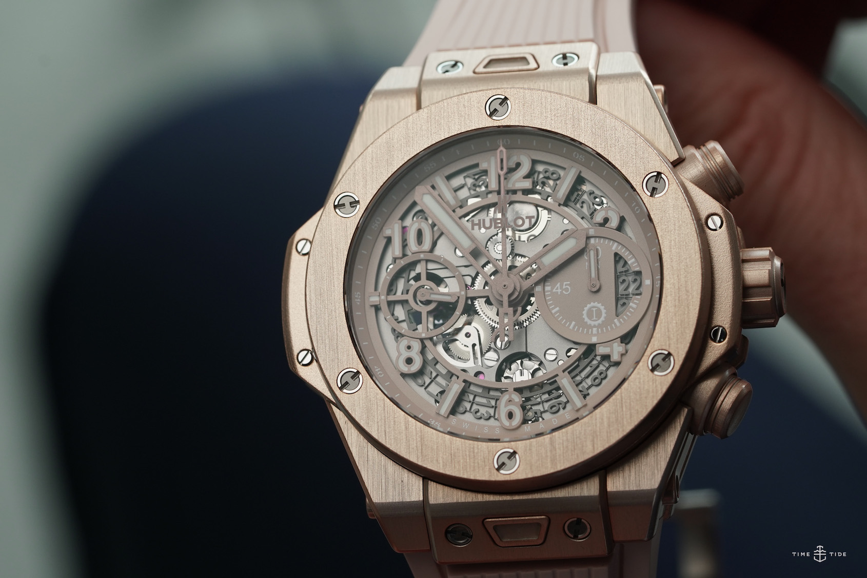 Hublot Big Bang Millennial Pink (Price, Pictures and Specifications)