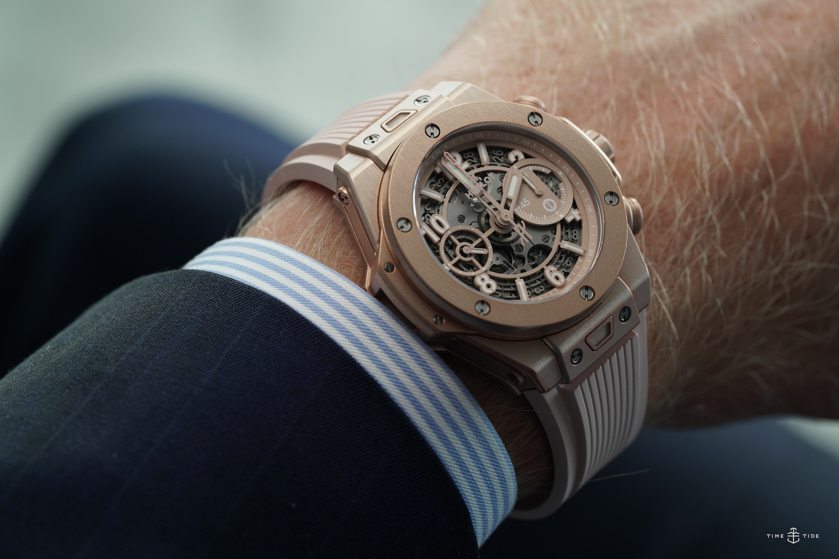 The Hublot Big Bang Millennial Pink in this video sure is pretty, but ...