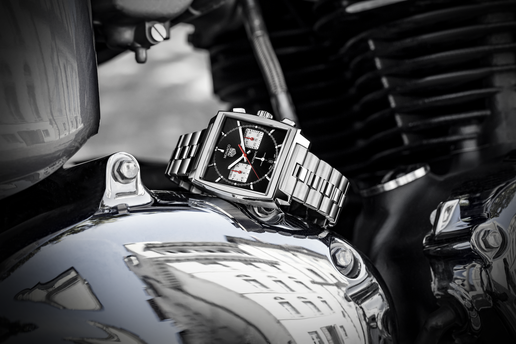 TAG Heuer Monaco black dial new bracelet Heuer 02 price review 2020