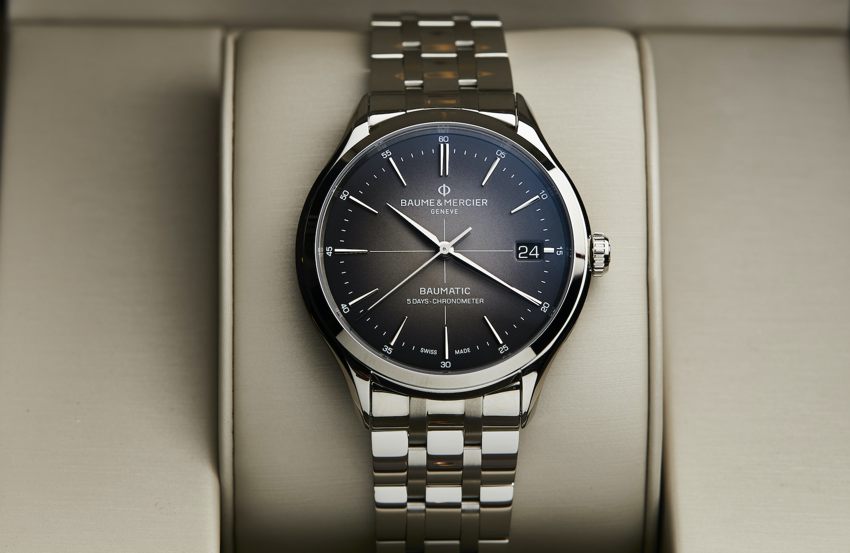 HANDS ON The Baume Mercier Clifton Baumatic 10551 is a true