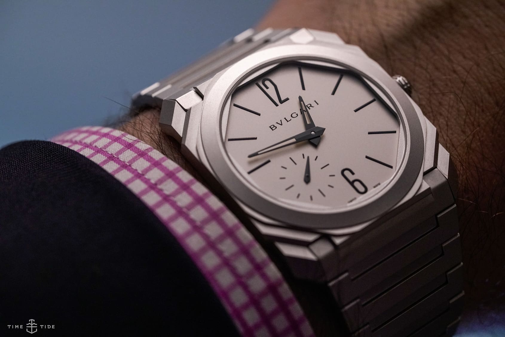 Big watches for small wrists – 10 watches that wear smaller than their case diameters Part 2