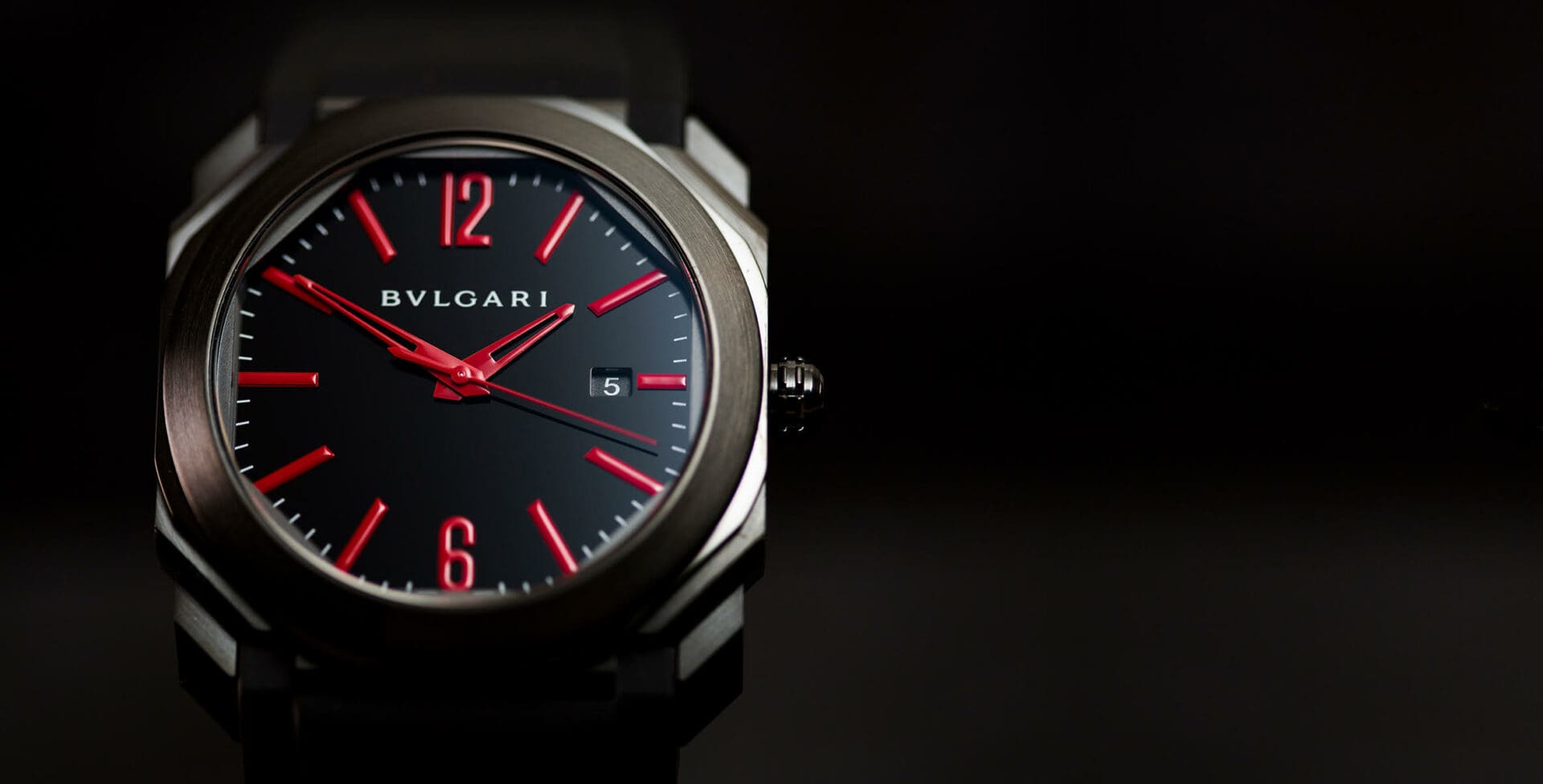 HANDS-ON: Bulgari adds a touch of danger to the Octo Ultranero