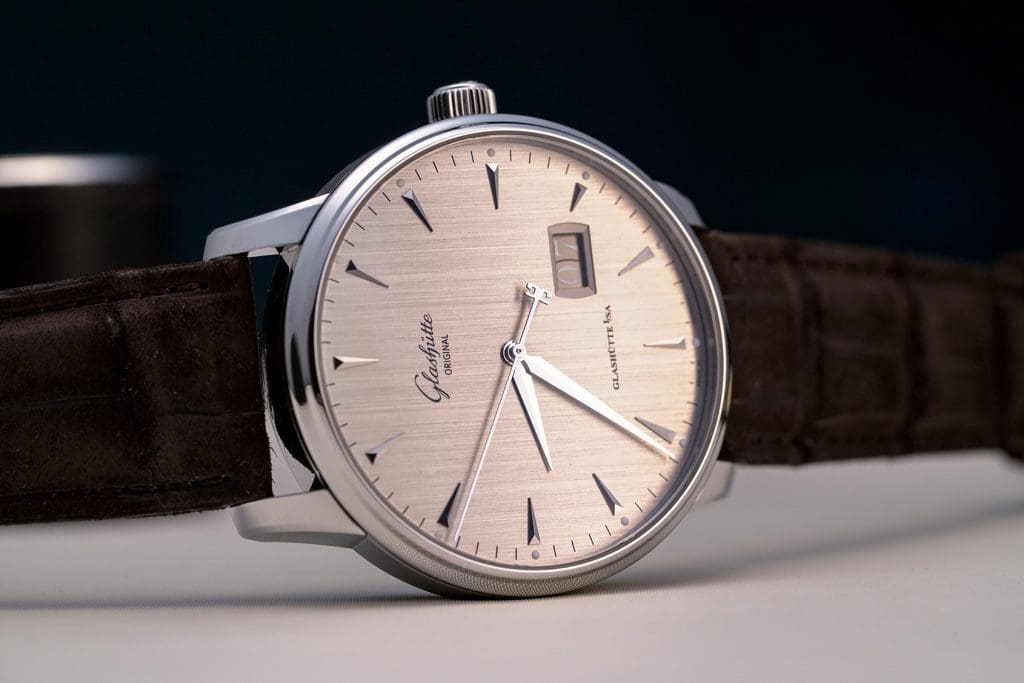 HANDS-ON: Looking great in grey – the Glashütte Original Senator Excellence Panorama Date 