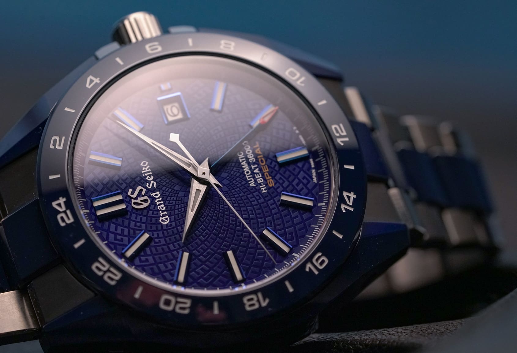 HANDS-ON: The Grand Seiko Blue Ceramic Hi-Beat GMT “Special” Limited  Edition - Time and Tide Watches