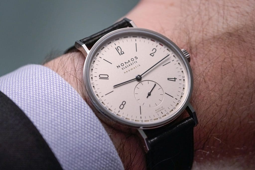 HANDS-ON: Fancy a date? How about the Nomos Tangente neomatik 41 Update