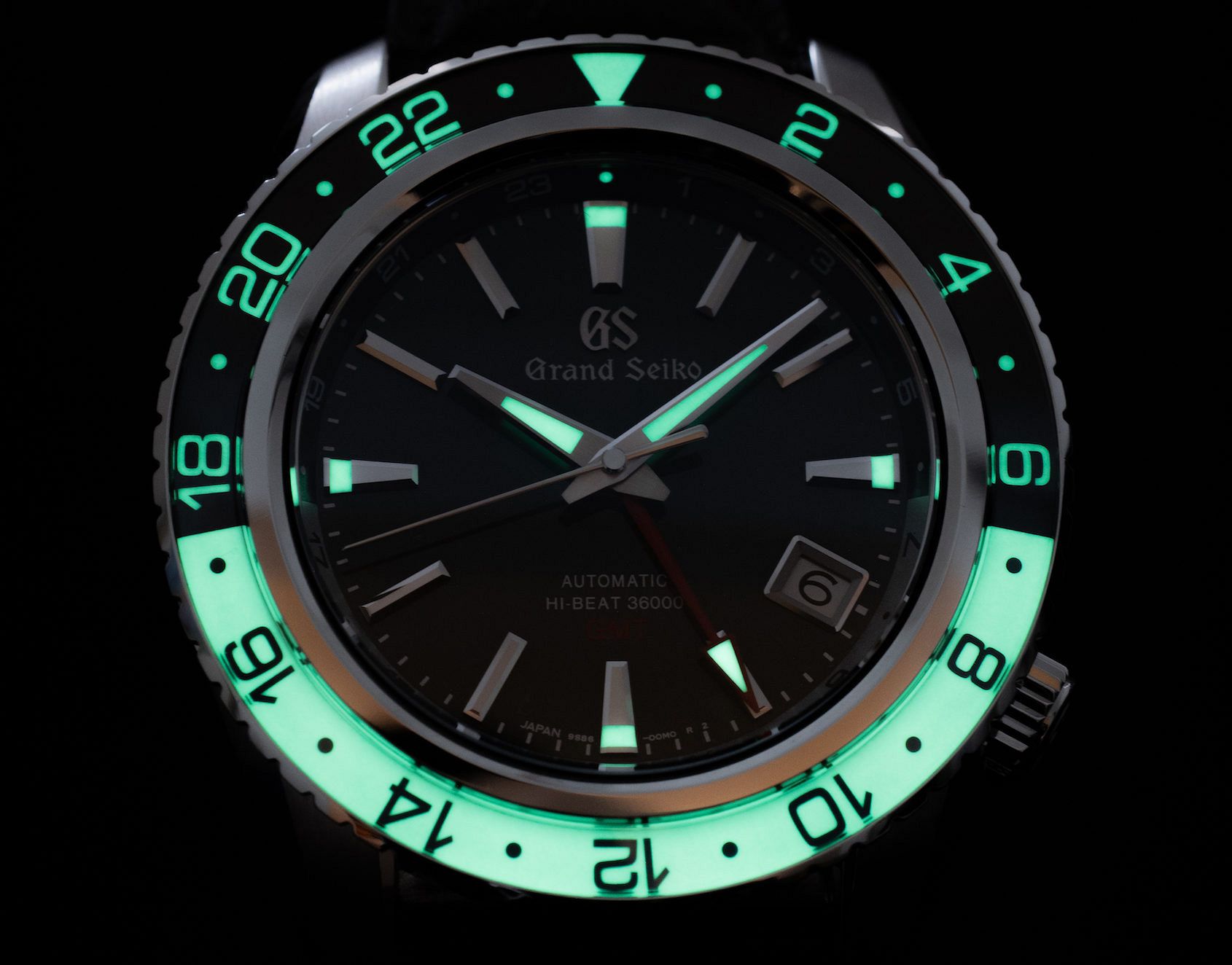 HANDS-ON: The Grand Seiko SBGJ237 and SBGJ239, two terrific GMTs with lovely lume