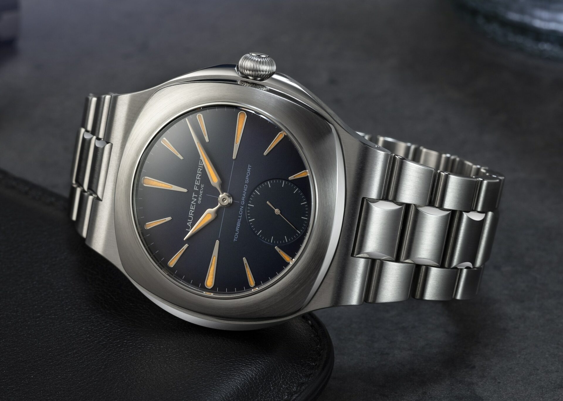 5 alternatives to the Patek Philippe Nautilus that are Nauty By Nature