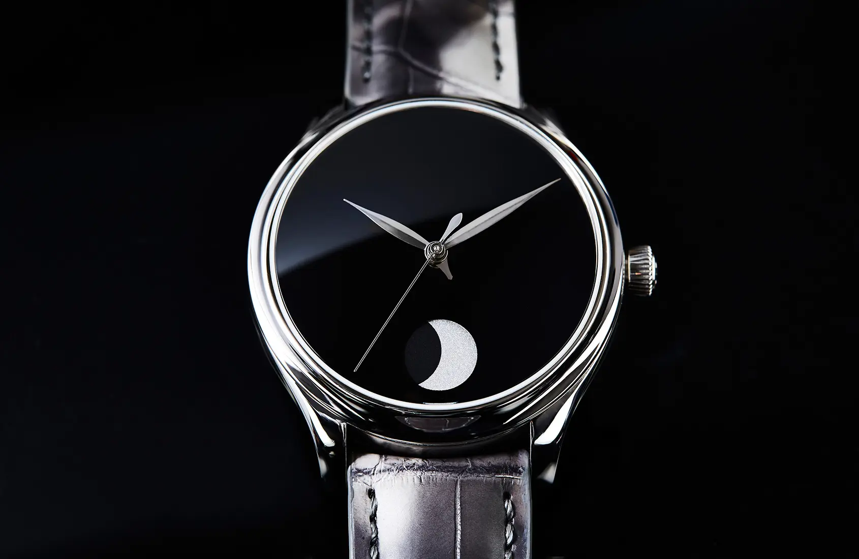 Moser Endeavour Perpetual Moon Concept review