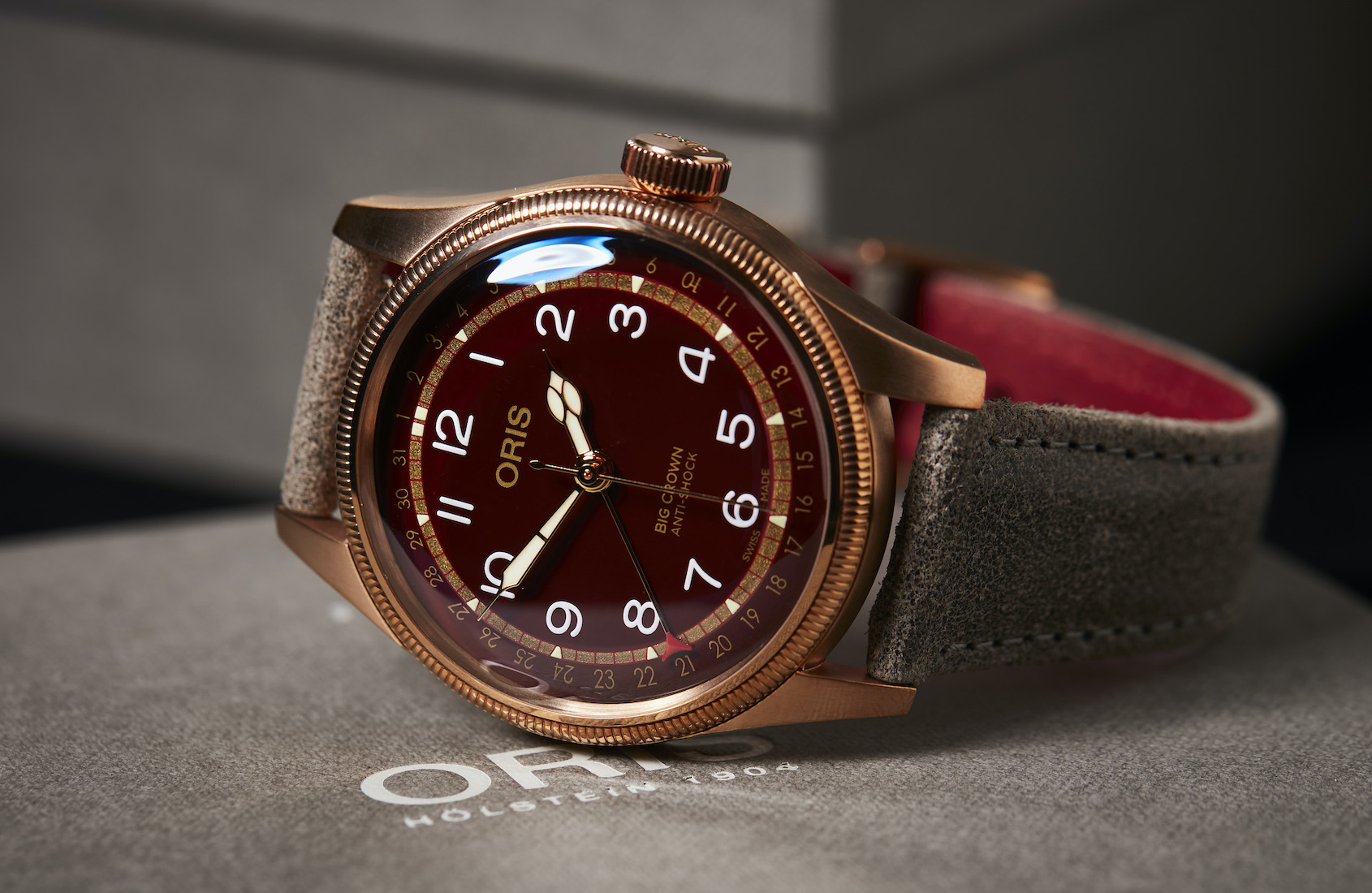 VIDEO The Fratello x Oris Big Crown Bronze Pointer Date oozes with decadent panache