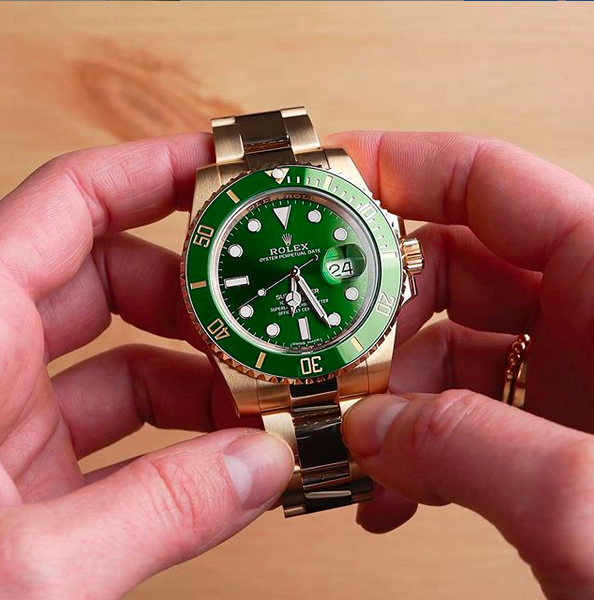 Rolex Submariner Hulk 116610LV for Rs.2,659,997 for sale from a Trusted  Seller on Chrono24