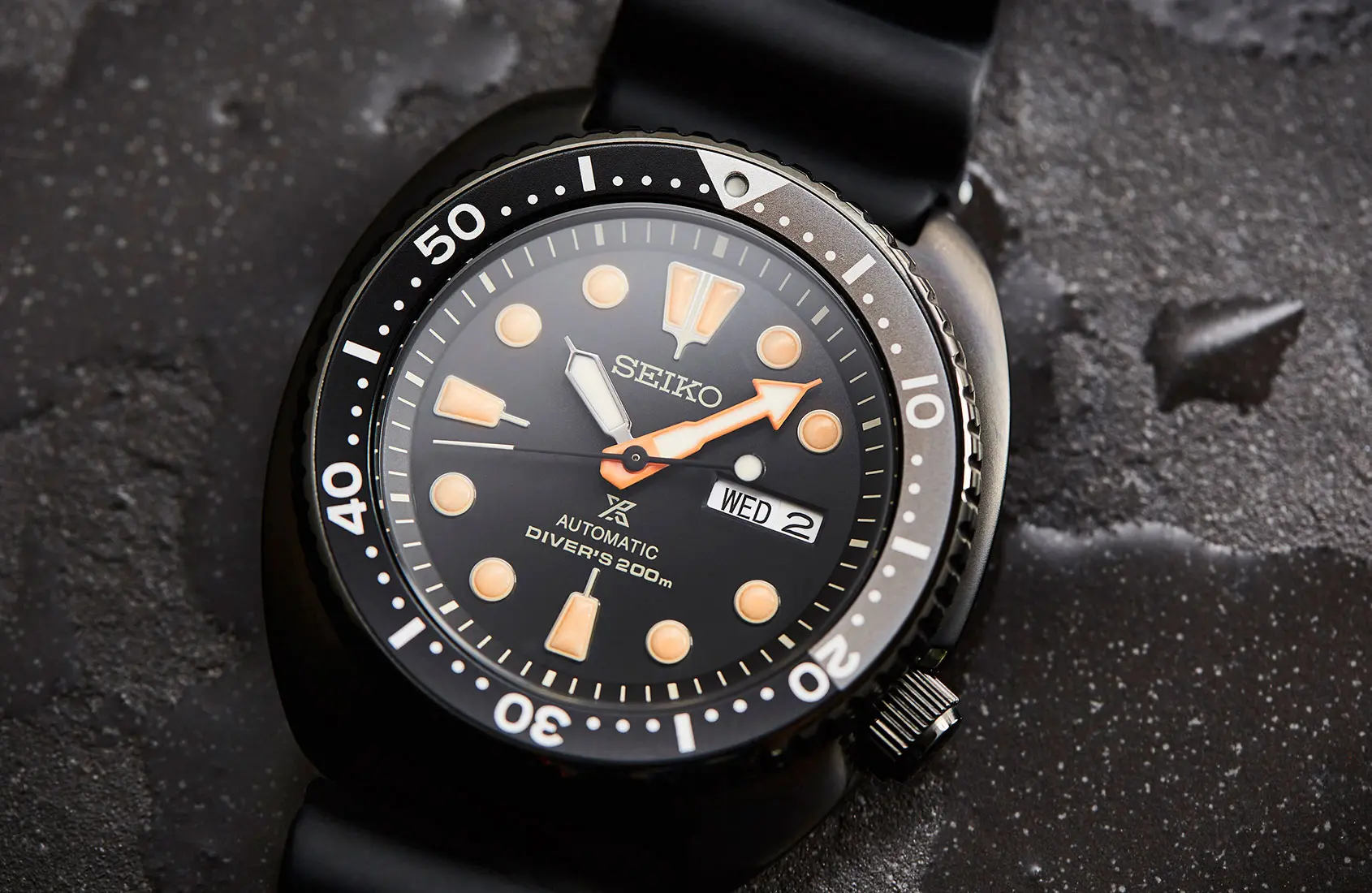 Is this the best blacked-out Seiko dive watch of recent times for under a  grand? - Time and Tide Watches