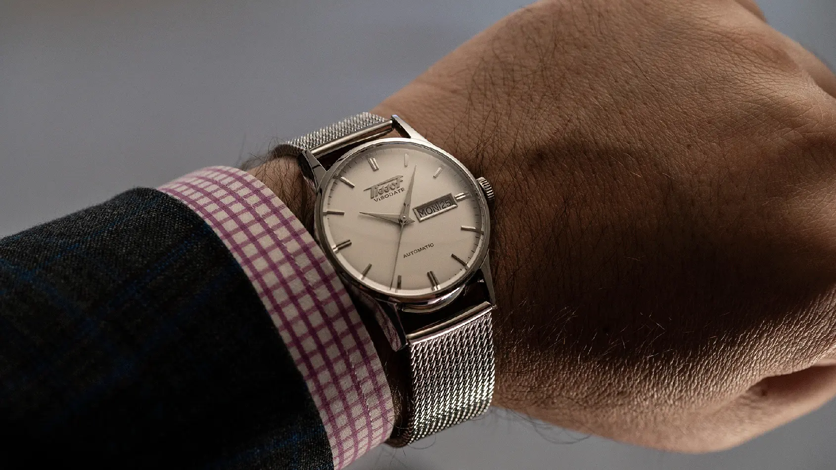 Is this the best Swiss watch you can get for less than a grand? - Time and  Tide Watches