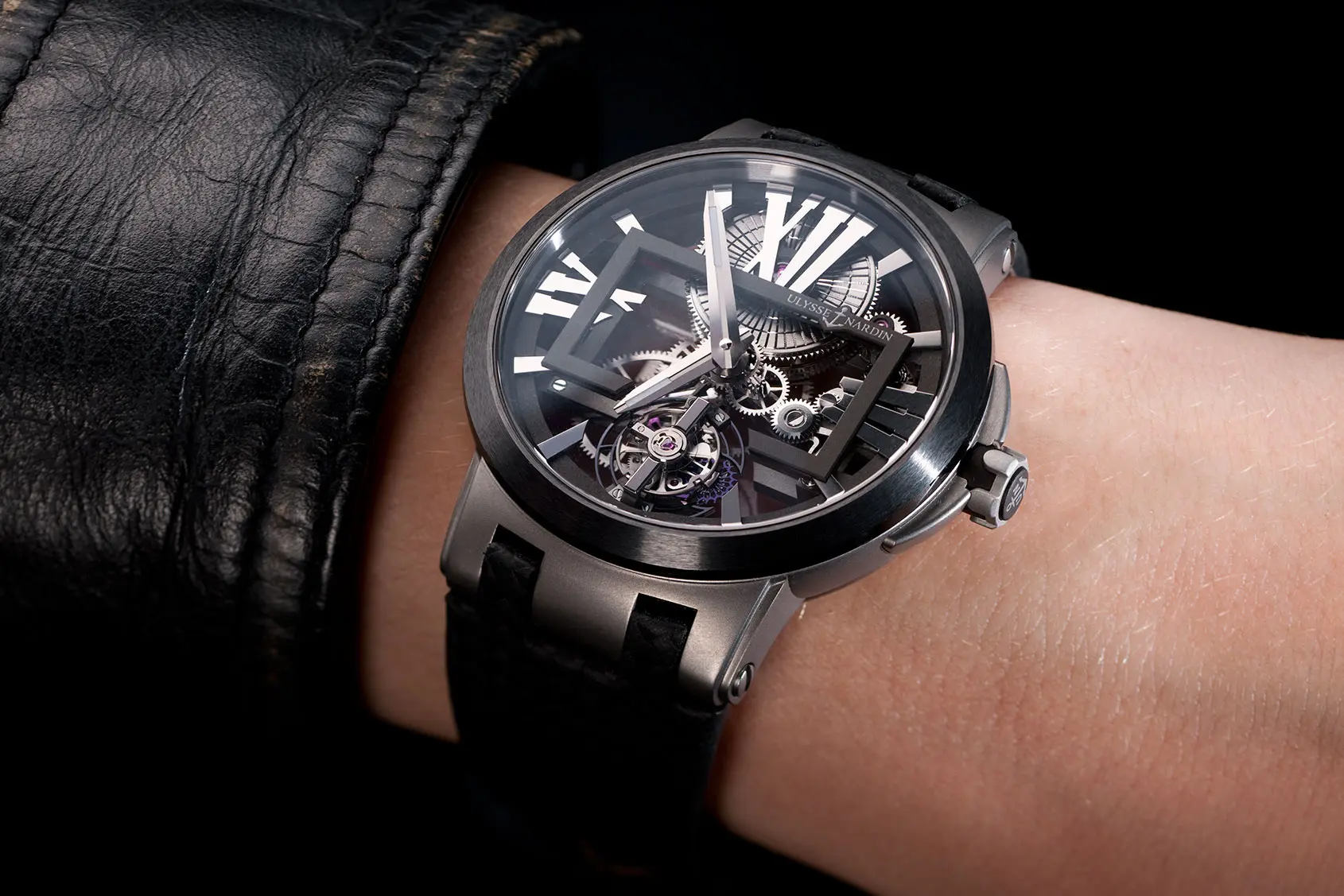 Ulysse Nardin Executive Dual Time 40mm / Luxury Watches Online