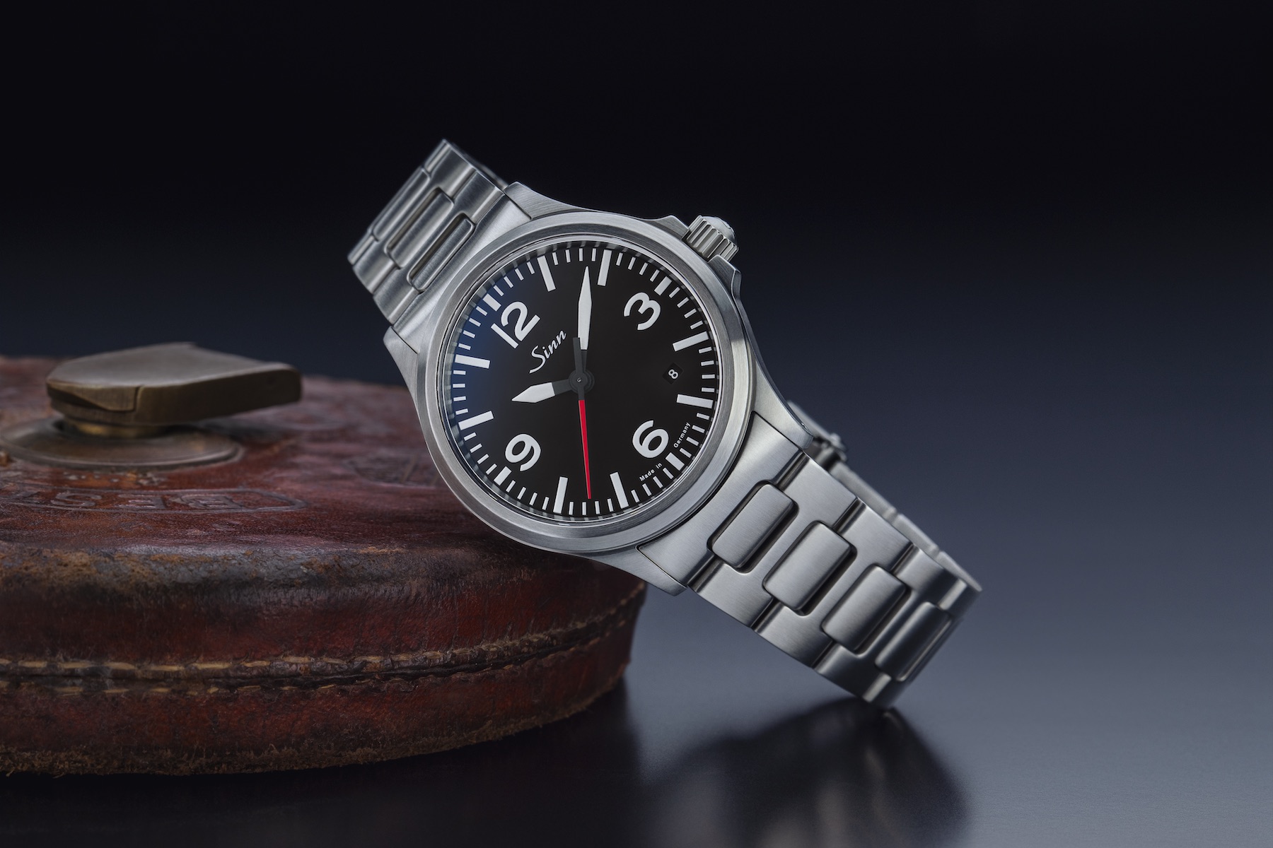 Sinn Watch 556 I RS Cowhide Vintage Cowhide Brown 556.0106 VINTAGE COWHIDE  BROWN | W Hamond Luxury Watches