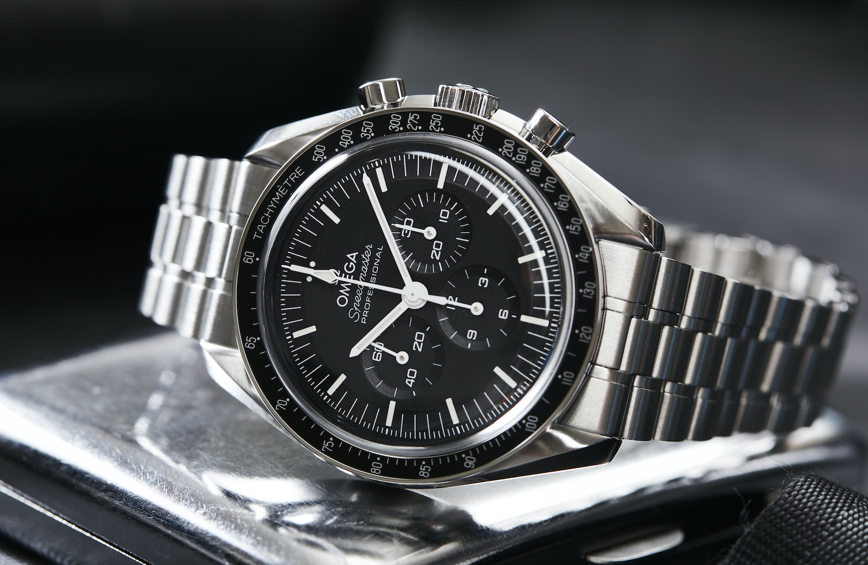 The new omega speedmaster hot sale