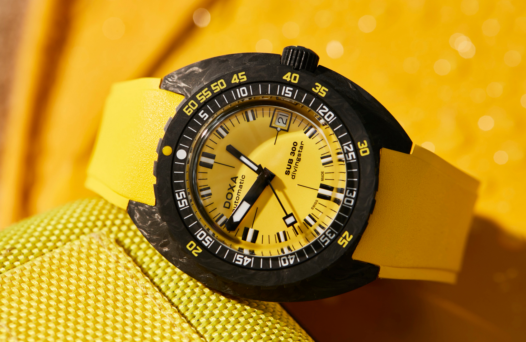 yellow faced watch