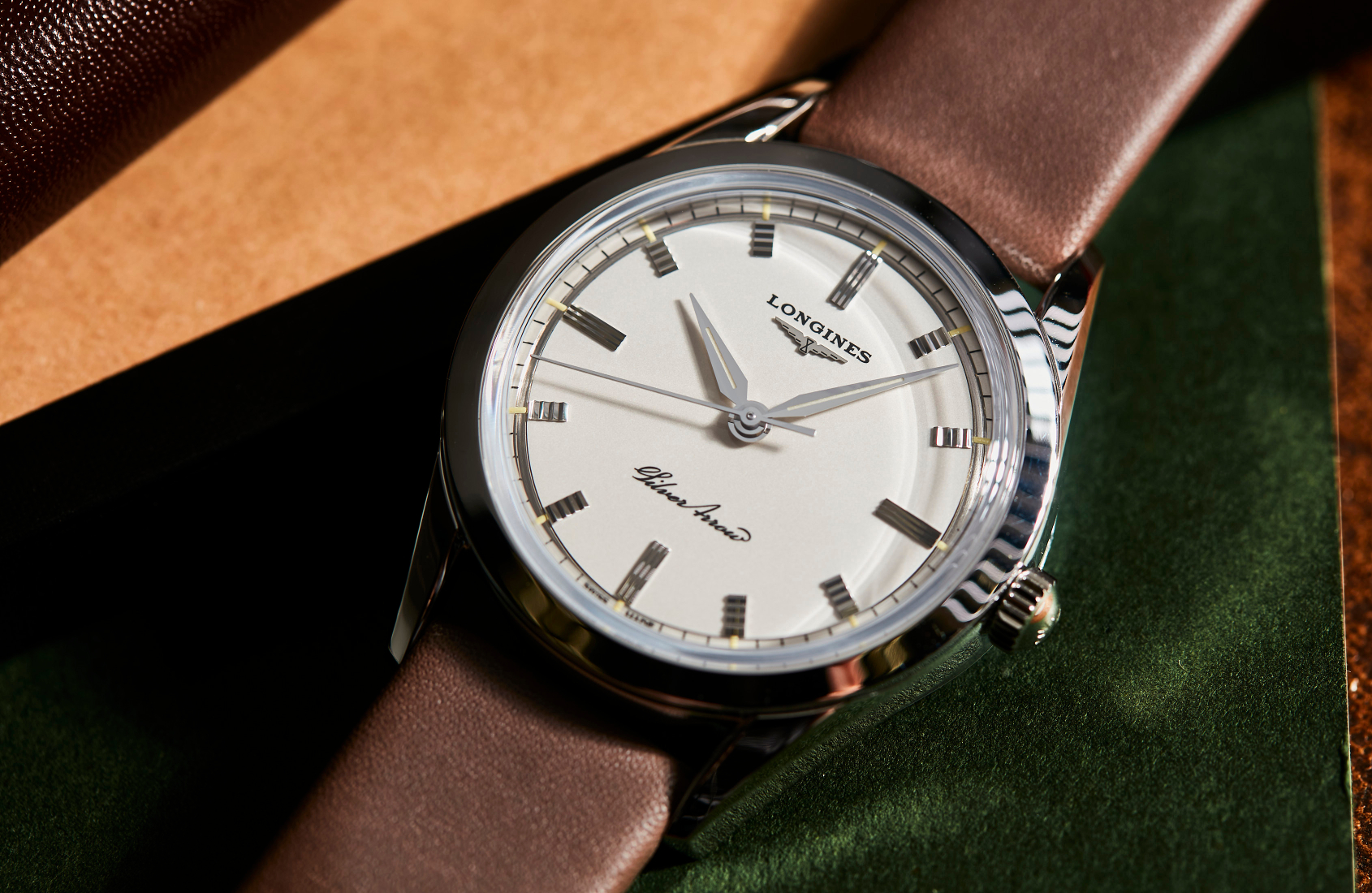 VIDEO: The Longines Silver Arrow offers '50s elegance with an ...