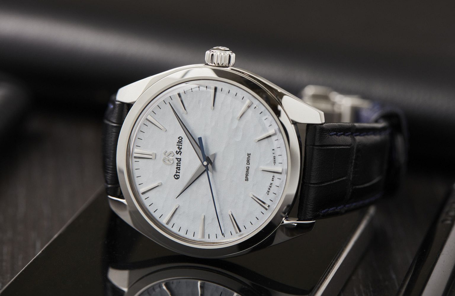HANDS-ON: The Grand Seiko SBGY007 stuns with simplicity