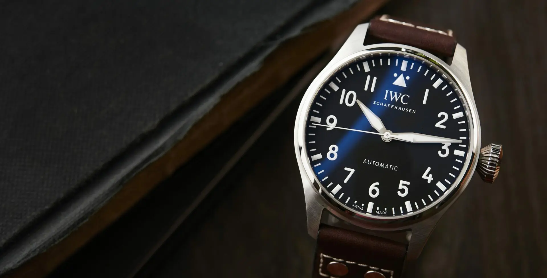VIDEO: The IWC Big Pilot 43 gives an iconic watch a modern upgrade - Time  and Tide Watches