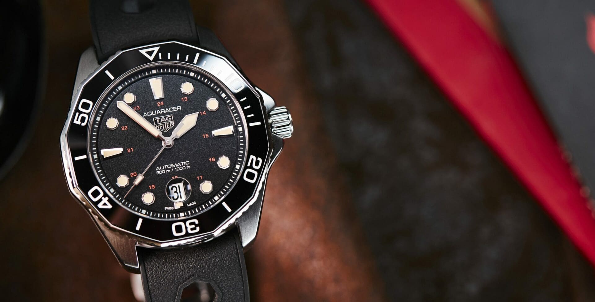HANDS-ON: The TAG Heuer Aquaracer Professional 300 Tribute to Ref. 844 revives a legend