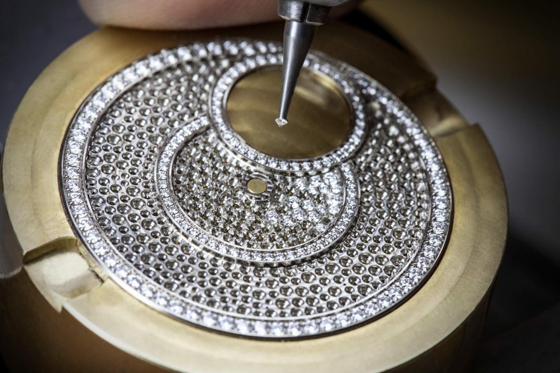 Vacheron Constantin delivers the dazzle of diamonds in the Égérie collection