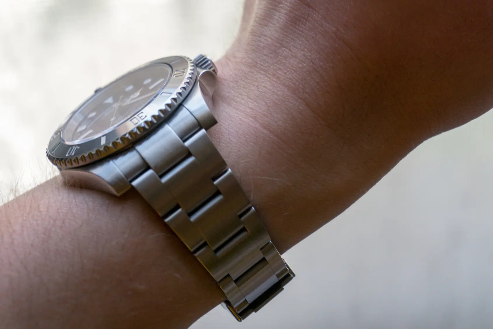 Should You Buy Am Omega Speedmaster On A Bracelet Or A Strap?
