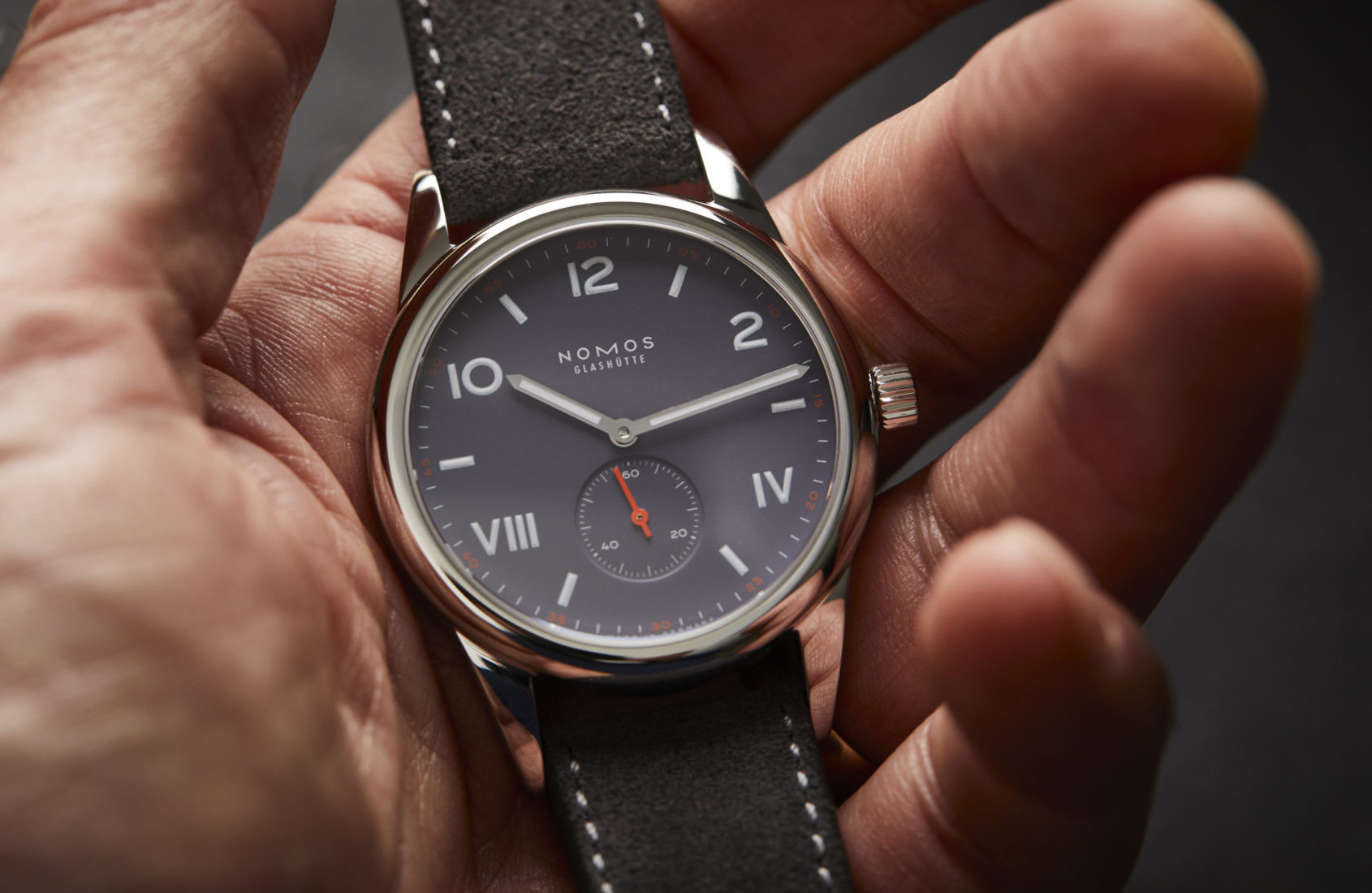 Nomos small online seconds