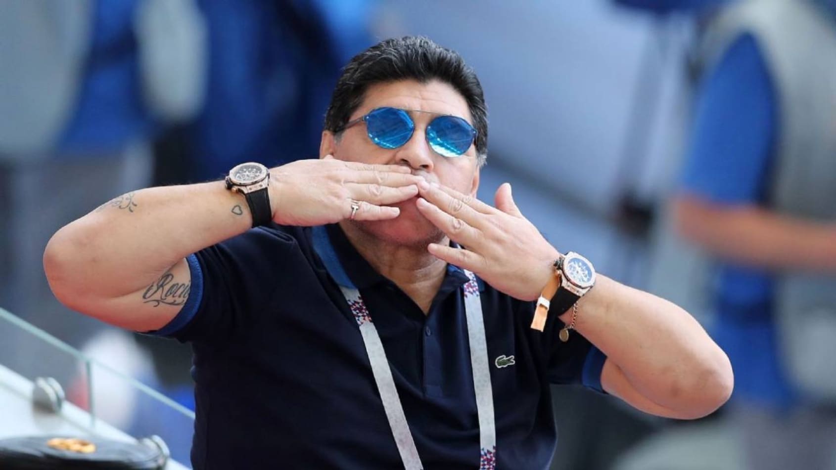 Maradona wore two watches